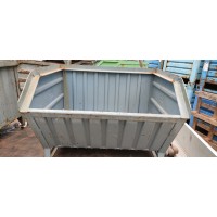 CONTENITORI  IN FERRO A BOCCA DI LUPO USATI  DIM:80X50BASE DALLA BOCCA 67,H60 OTTIMO STATO COME DA FOTO 