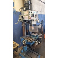 TRAPANO FRESA USATO FERVI DA 32 MM CON TAVOLA A CROCE