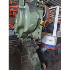 PUNZONATRICE USATA NON "CE" OMERA