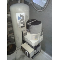 COMPRESSORE usato A PALETTE MATTEI 100 LT HP4 KW3 COMPRESSORE usato A PALETTE MATTEI 100 LT HP4 KW3