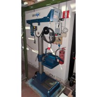 TRAPANO A COLONNA usato CON VARIATORE DI VELOCITA', INVERSIONE PER MASCHIATURA, impianto refrigrazione, piano girevole e morsa, SERRMAC TCO 35
