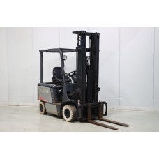 Carrello elettrico da 2500 kg TCM FB25-7 del 2012 triplex 6000mm ingombro 2550mm ore 1600