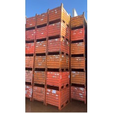 CONTENITORI  IN FERRO usati DIM. 1000X800H900 (650+150+100) TARA KG 90 PORTATA KG 1500/2000